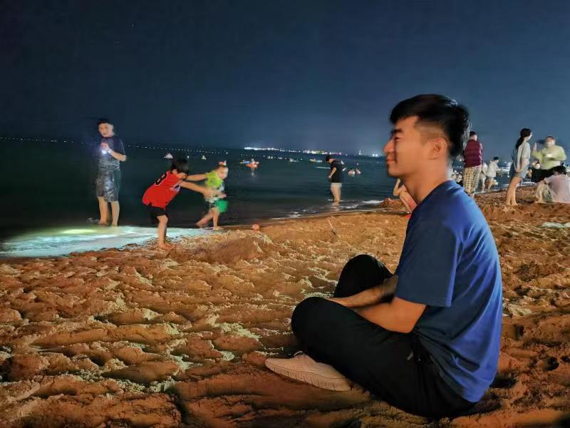 燕大夜海.jpg