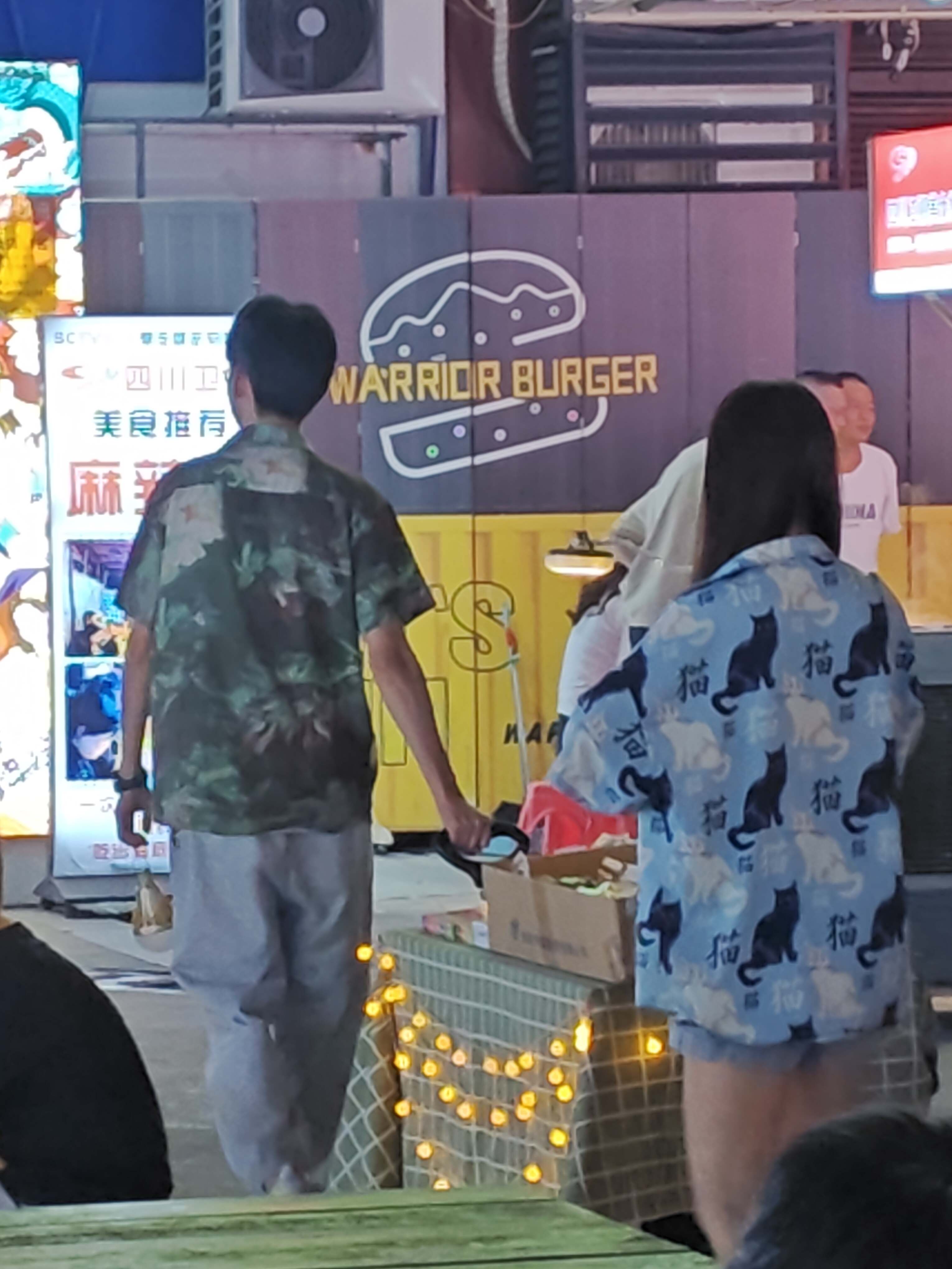 摆摊.jpg